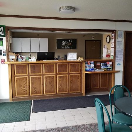 Bilmar Inn & Suites Dell Rapids Екстериор снимка