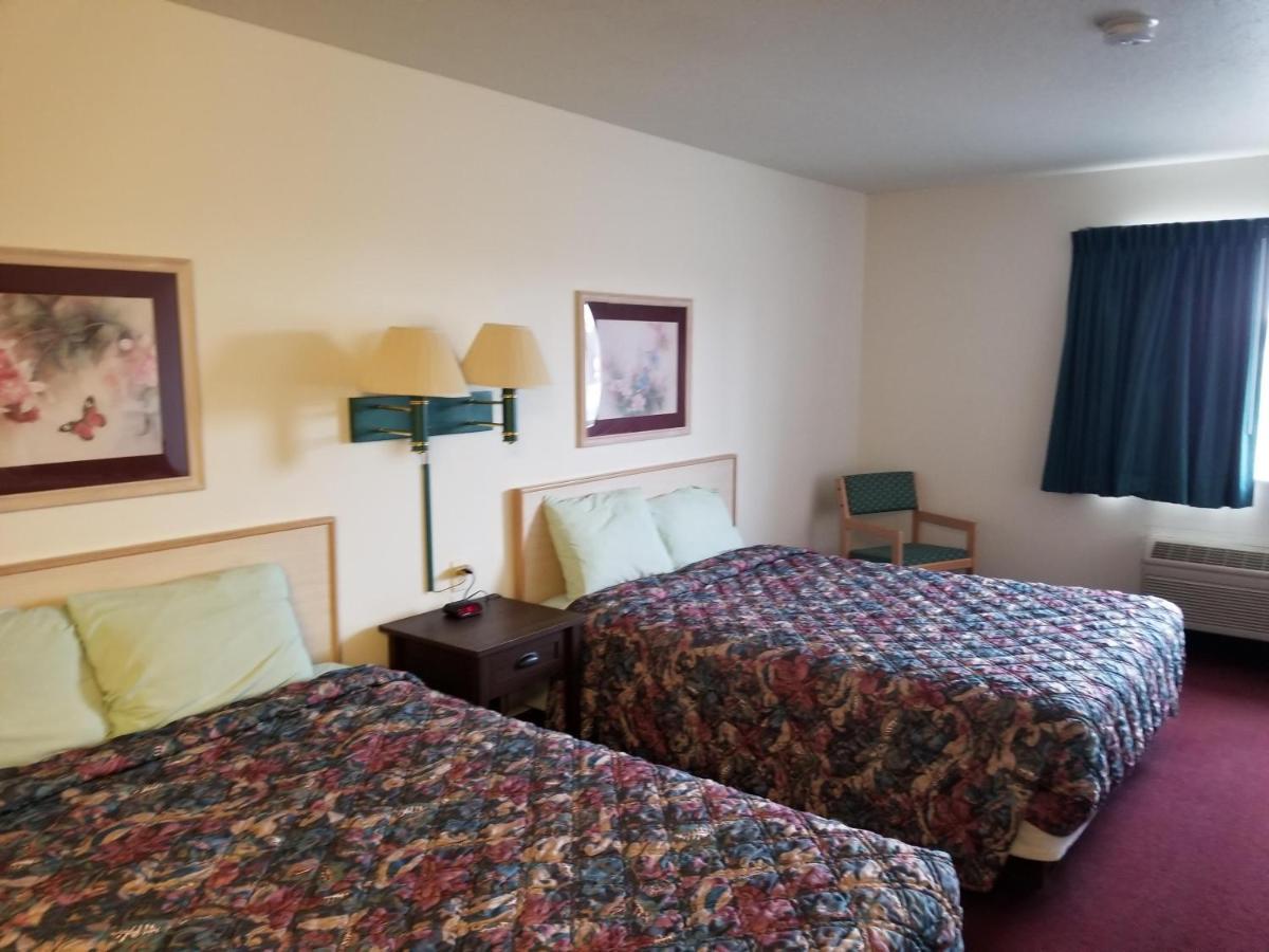 Bilmar Inn & Suites Dell Rapids Екстериор снимка