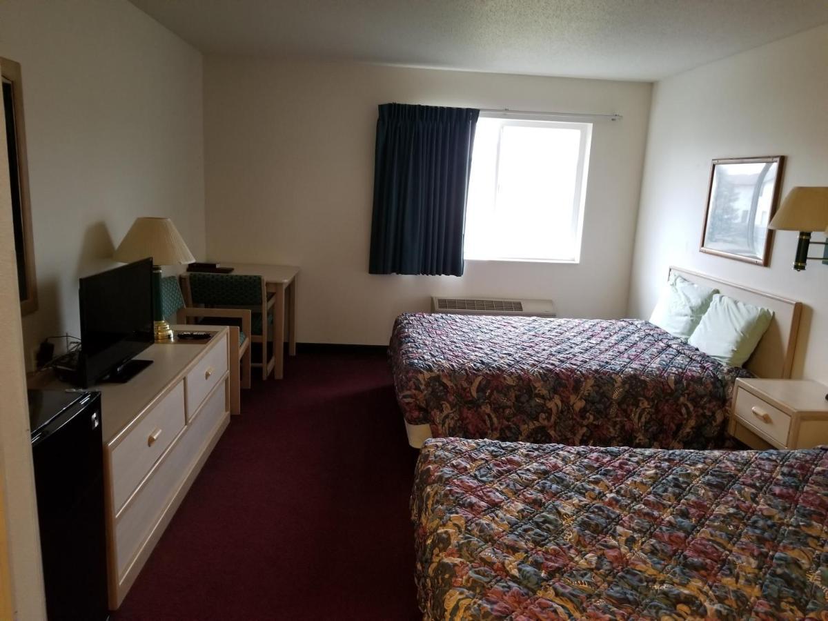 Bilmar Inn & Suites Dell Rapids Екстериор снимка